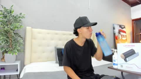 Snapshot of ricky_backus chatting on 03-07-25, 11:18 Ricky Backus online show from 03-07-25, 11:18