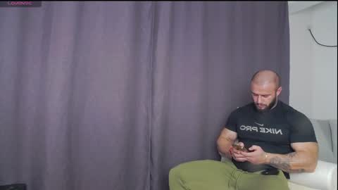 rickymiami1 online show from 11-06-25, 07:04