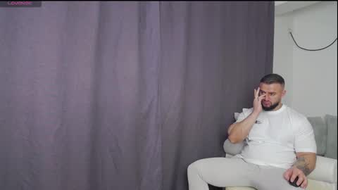 rickymiami1 online show from 02-26-26, 07:35