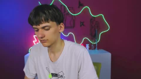 Rico online show from 04-21-26, 06:55