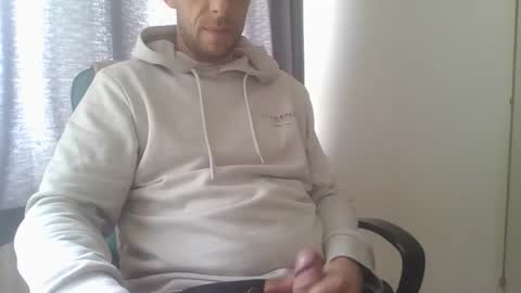 Snapshot of ricooo465 chatting on 02-14-26, 12:13 ricooo465 online show from 02-14-26, 12:13