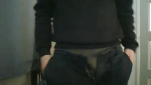 Snapshot of ricooo465 chatting on 04-18-26, 10:32 ricooo465 online show from 04-18-26, 10:32