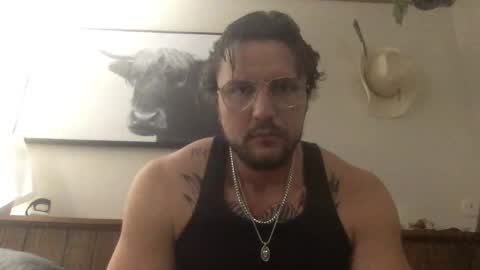 Snapshot of ride8529 chatting on 12-19-25, 01:45 ride8529 online show from 12-19-25, 01:45