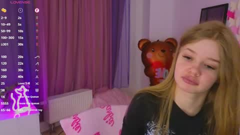 Rina online show from 03-30-26, 08:43