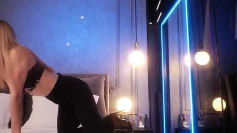 Snapshot of rikka_moore chatting on 10-25-25, 11:29 if you wanna buy smth stockingsph etc custom videos or pics online show from 10-25-25, 11:29