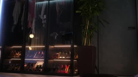    if you wanna buy smth stockingsph etc  custom videos or pics  online show from 04-23-26, 12:29