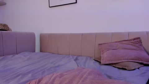 Snapshot of riley_bensongh chatting on 03-07-25, 02:36 Riley online show from 03-07-25, 02:36