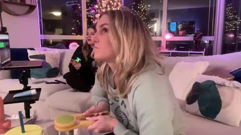 Snapshot of rileydepp chatting on 02-03-25, 12:04 riley depp online show from 02-03-25, 12:04