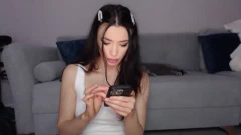 Snapshot of rileyeve chatting on 12-04-25, 03:05 RileyEve online show from 12-04-25, 03:05