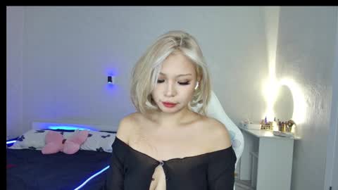 rileymee online show from 03-04-25, 01:01