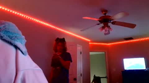 TheRealCatNoir online show from 05-21-26, 02:07