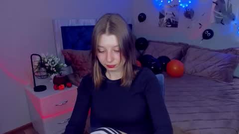 rinacake online show from 10-26-25, 04:13