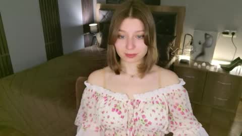 Snapshot of rinacake chatting on 05-16-26, 10:23 rinacake online show from 05-16-26, 10:23