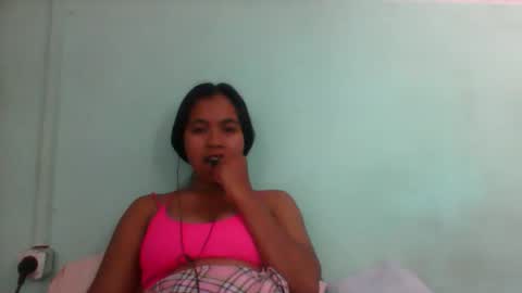 Snapshot of rinah856024 chatting on 10-29-25, 07:21 rinah856024 online show from 10-29-25, 07:21