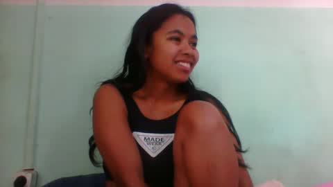 Snapshot of rinah856024 chatting on 11-05-25, 06:13 rinah856024 online show from 11-05-25, 06:13