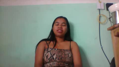 Snapshot of rinah856024 chatting on 11-12-25, 08:15 rinah856024 online show from 11-12-25, 08:15