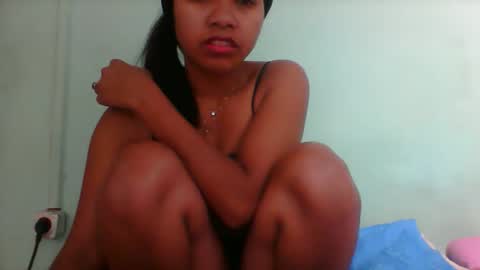 Snapshot of rinah856024 chatting on 11-14-25, 04:33 rinah856024 online show from 11-14-25, 04:33