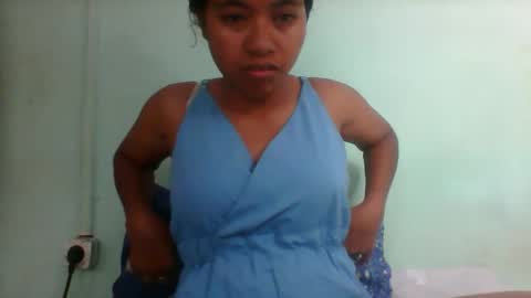 Snapshot of rinah856024 chatting on 12-16-25, 08:41 rinah856024 online show from 12-16-25, 08:41