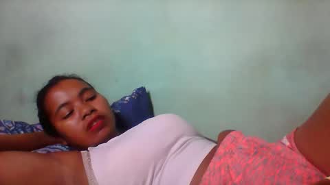 Snapshot of rinah856024 chatting on 03-21-26, 08:19 rinah856024 online show from 03-21-26, 08:19