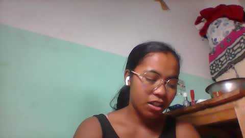 Snapshot of rinah856024 chatting on 04-23-26, 06:32 rinah856024 online show from 04-23-26, 06:32
