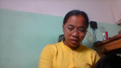 Snapshot of rinah856024 chatting on 04-25-26, 06:05 rinah856024 online show from 04-25-26, 06:05
