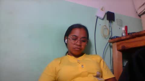 Snapshot of rinah856024 chatting on 04-25-26, 01:52 rinah856024 online show from 04-25-26, 01:52