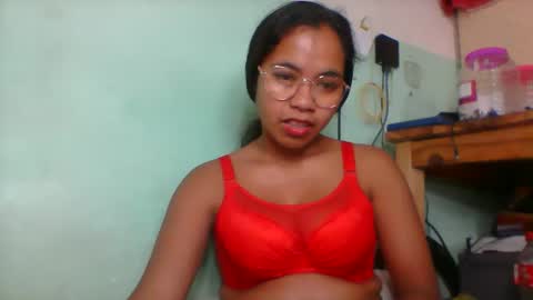 Snapshot of rinah856024 chatting on 05-31-26, 07:15 rinah856024 online show from 05-31-26, 07:15