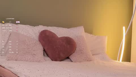 Snapshot of rinassecret chatting on 01-10-26, 05:04 Rina online show from 01-10-26, 05:04