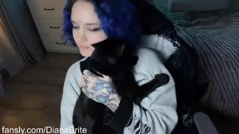   DianaBrite            fansl y online show from 02-16-25, 06:10