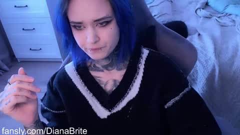   DianaBrite            fansl y online show from 02-20-25, 01:30