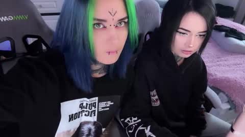   DianaBrite            fansl y online show from 09-22-25, 11:23