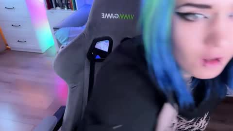   DianaBrite            fansl y online show from 09-29-25, 01:27