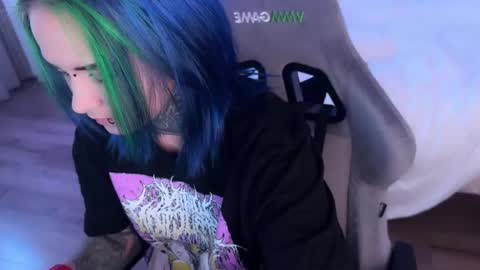   DianaBrite            fansl y online show from 10-08-25, 01:42