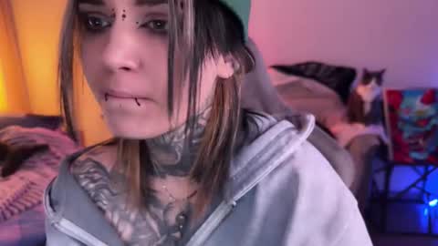   DianaBrite            fansl y online show from 02-22-26, 02:59