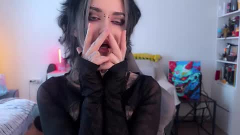   DianaBrite            fansl y online show from 02-26-26, 01:43