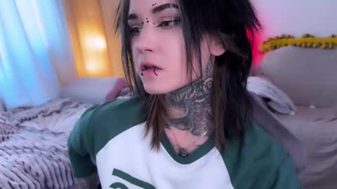   DianaBrite            fansl y online show from 03-11-26, 12:22