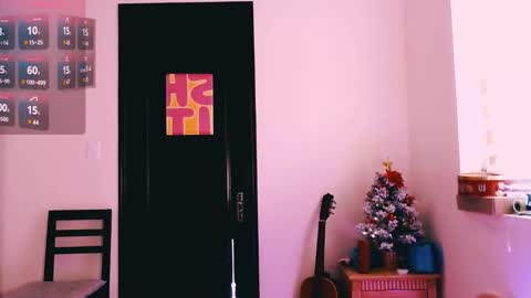 Snapshot of riri_rich chatting on 01-12-26, 05:23 Rita online show from 01-12-26, 05:23