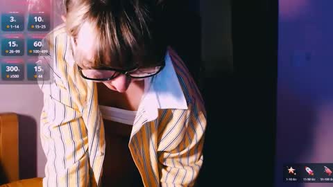 Snapshot of riri_rich chatting on 02-10-26, 01:37 Rita online show from 02-10-26, 01:37