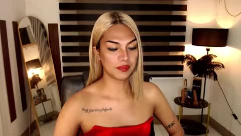 riri online show from 01-30-25, 07:48