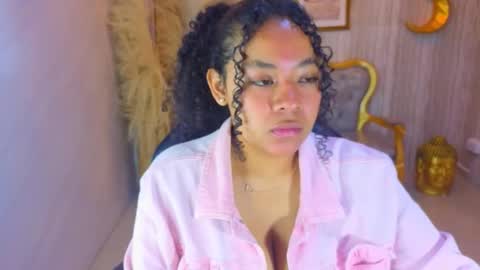 Snapshot of risada_temptation_s chatting on 10-19-25, 03:07 Risada online show from 10-19-25, 03:07