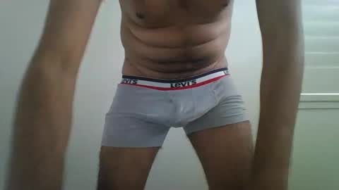 Snapshot of rishavb1991 chatting on 06-11-26, 05:38 rishavb1991 online show from 06-11-26, 05:38