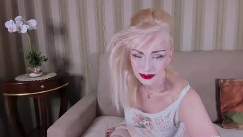 Snapshot of rita_farell chatting on 07-11-26, 09:38 rita_farell online show from 07-11-26, 09:38