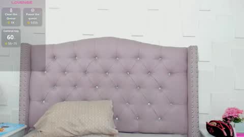 Snapshot of ritagibsonn chatting on 11-27-25, 10:34 Rita online show from 11-27-25, 10:34