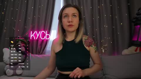 Snapshot of ritakycb chatting on 05-16-26, 01:13 Rita online show from 05-16-26, 01:13