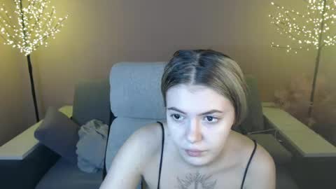 Snapshot of ritaneer chatting on 12-04-24, 09:07 ritaneer online show from 12-04-24, 09:07