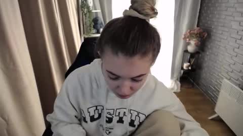 Snapshot of ritaneer chatting on 10-04-25, 08:56 ritaneer online show from 10-04-25, 08:56