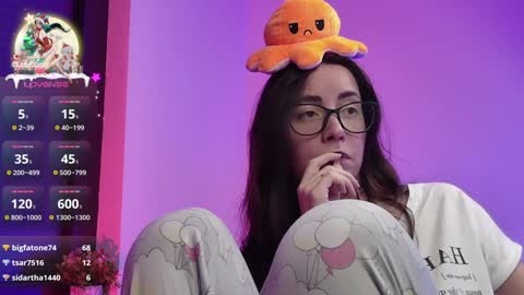 Snapshot of ritasunset chatting on 12-27-24, 08:56 Miss Rita online show from 12-27-24, 08:56