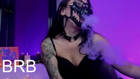 Snapshot of ritasunset chatting on 11-22-25, 11:31 Miss Rita online show from 11-22-25, 11:31