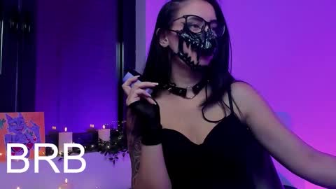 Snapshot of ritasunset chatting on 11-25-25, 10:59 Miss Rita online show from 11-25-25, 10:59