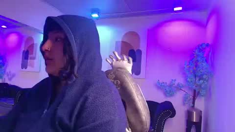 Snapshot of ritsuka_berry chatting on 10-08-25, 03:04 Ritsuka online show from 10-08-25, 03:04